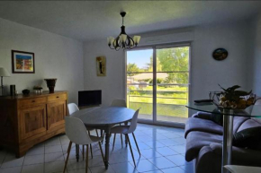 Appartement solaire duplex avec terrasse en bois